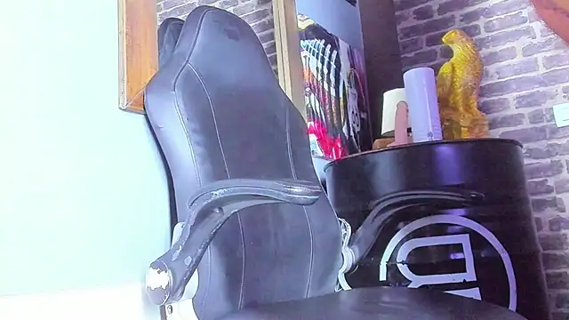 Daniel_huge22 webcam