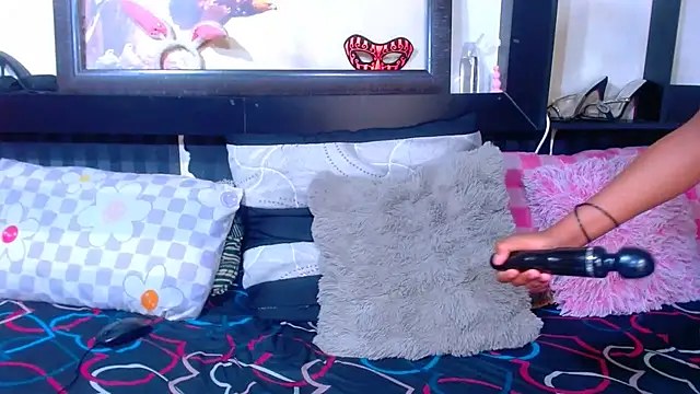 YoungBarbiexx webcam