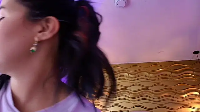 _Ninaharpper webcam