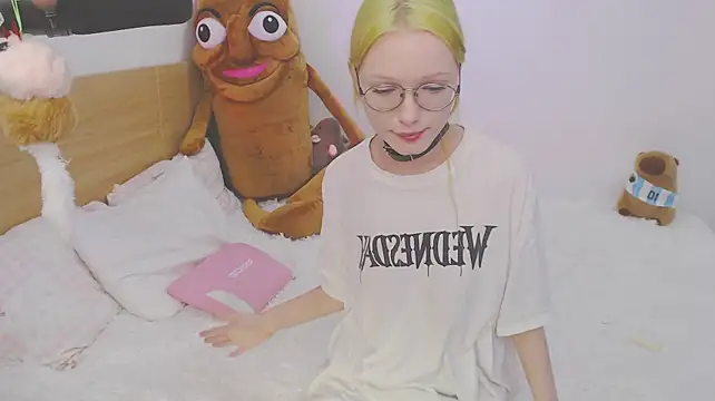 blush webcam