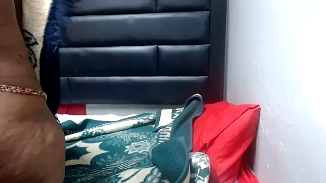 AfricanCurves22 webcam