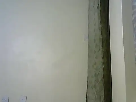 Horny_Larry live cam on StripChat