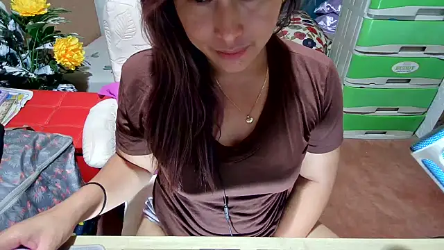 Filipina_Desire webcam