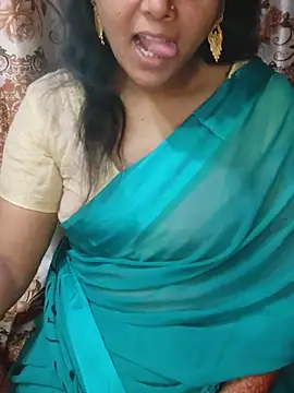 Hot-Rimi01 webcam