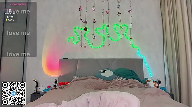 Emma_Willson webcam