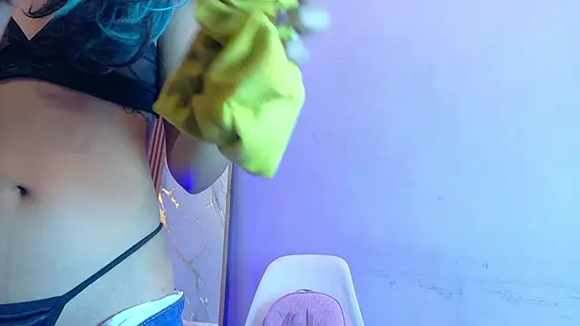 kinkylittlegirll webcam