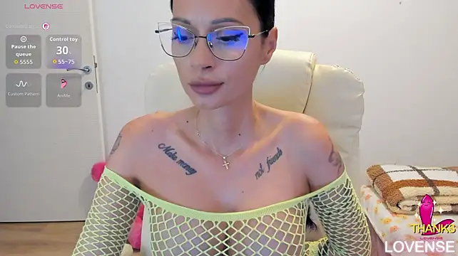 kissnicol32 webcam