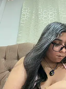 virginbrunette99 webcam