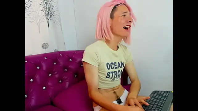 loverisu-coral webcam