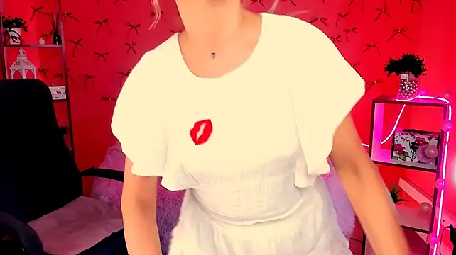 NicoleHitman webcam