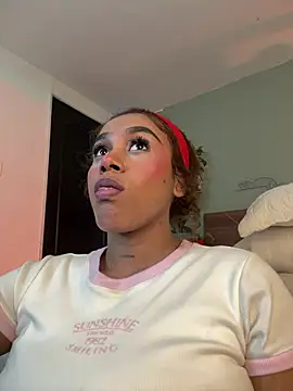 YariRose webcam