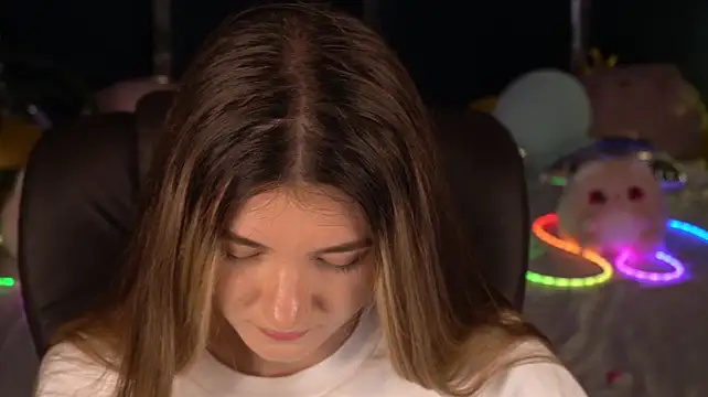 Lissaa_Moon webcam