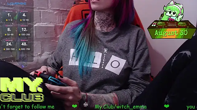 Witch_Emma webcam