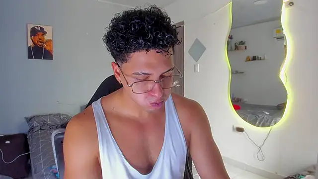 Kris_Khalifa69 webcam