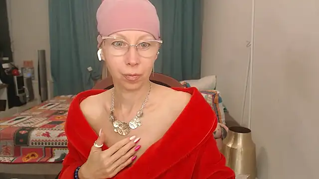 LuxuryNika webcam
