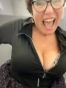 le modèle bettybutter_ est en webcam porno dans un show sur le site stripchat, il possède les tags suivants: girls,anal,anal-doggy-style,anal-fingering,anal-grannies,anal-masturbation,anal-toys,anal-white,ass-to-mouth,big-ass,big-ass-anal,big-ass-big-tits,big-ass-doggy-style,big-ass-grannies,big-ass-white,big-clit,big-tits,big-tits-anal,big-tits-blowjob,big-tits