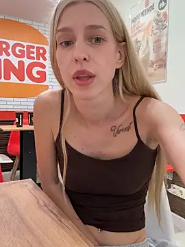 kira_mia live sex cam