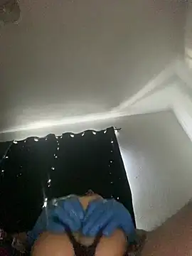 GusanoDelicioso webcam