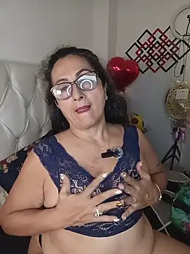 AlessandraLeroy webcam