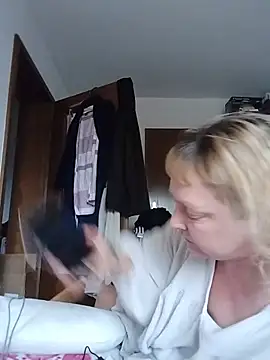 LiluLiluLilu webcam
