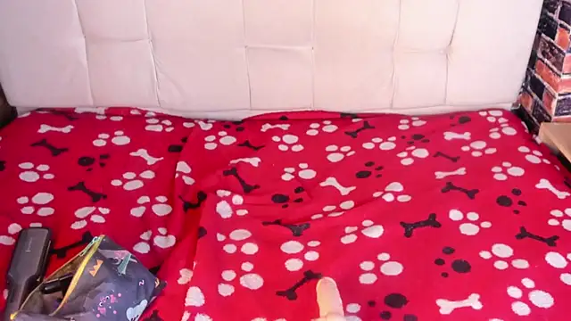 mayajones303av webcam