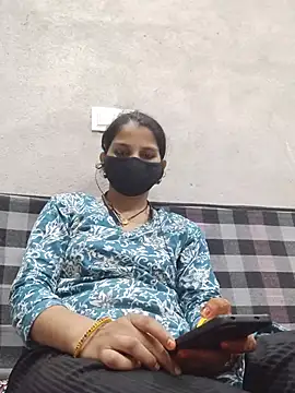 lovelypooja93 webcam