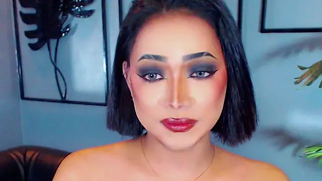 QueenOfHypnisist webcam