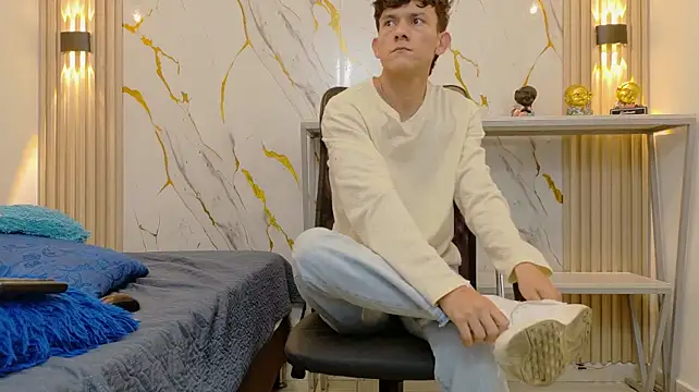 Max_silver_ webcam