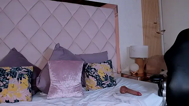 cloee_collins webcam