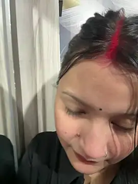 Aarohi_Thakur webcam