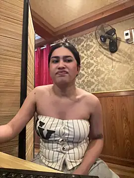 solana_elowen webcam