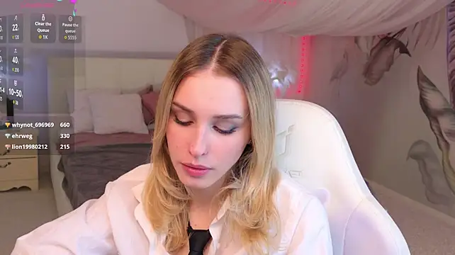 Eva_Mitchell webcam