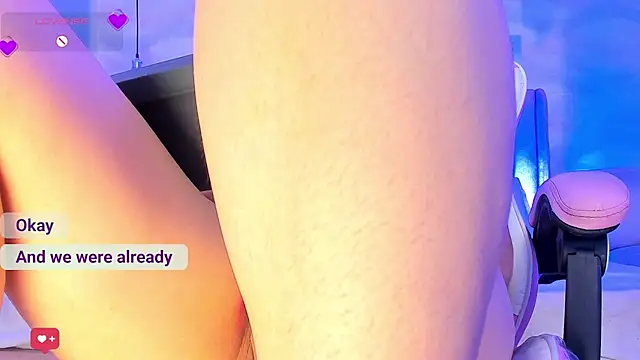 Alyshaa_ webcam