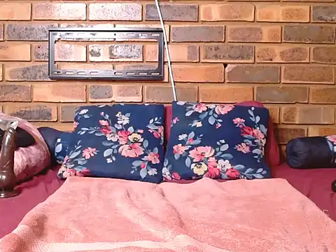 BustyBoobs69 webcam