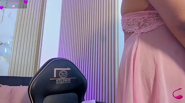 Withney_tay webcam