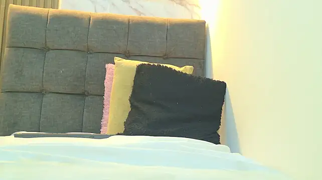 Pearl_Kitty webcam
