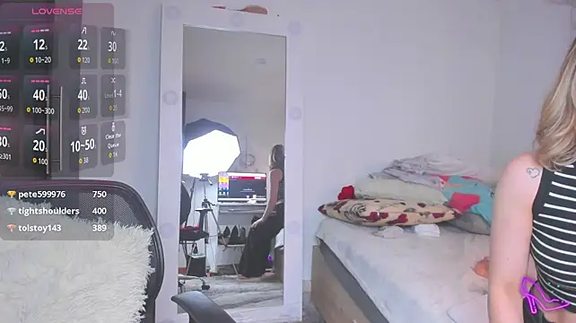 SharonVelvet webcam