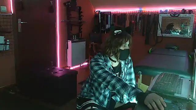 Ginny-the-bdsm-nympho webcam