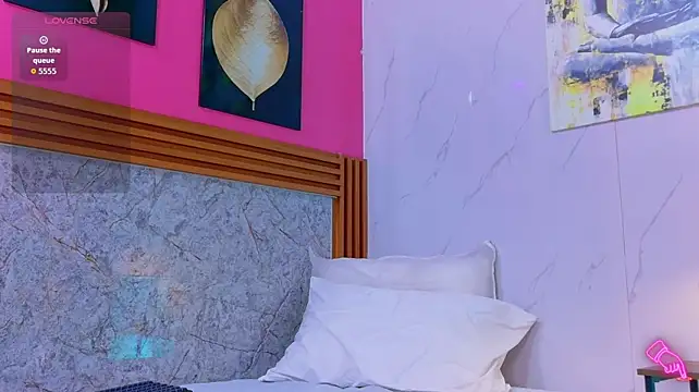 littlee_emilyy_ webcam