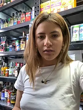 Andrea_19blonde webcam