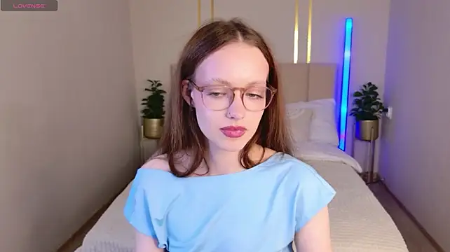 SallyPinkman webcam