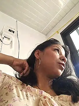AngelicaStorms webcam