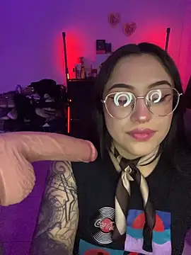 Lilyhotson webcam
