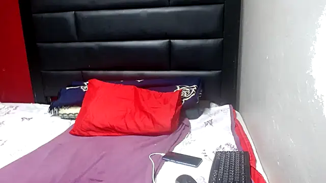 AfricanCurves22 webcam