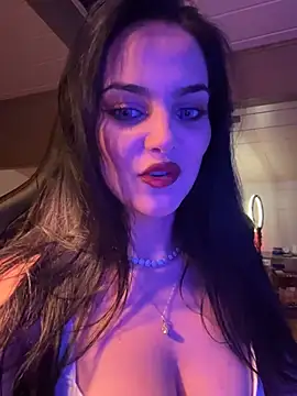 LunnaVey webcam
