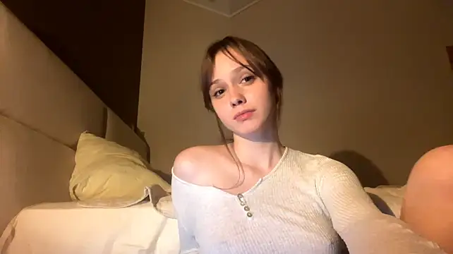 mollyrealay webcam
