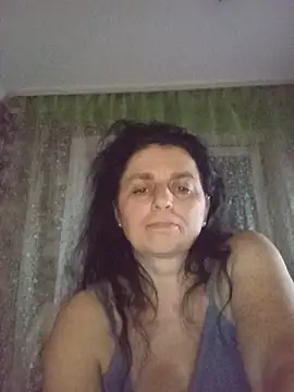 MidnightRose7192 webcam