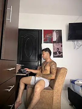 Enzomoretti__ webcam