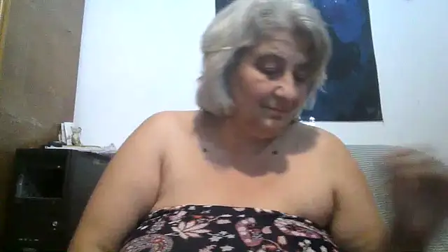 ExquisiteMature webcam