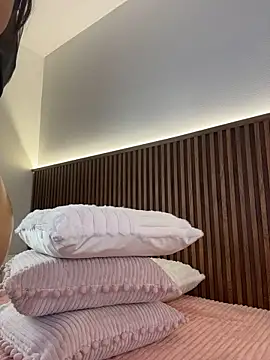elodie_walker webcam